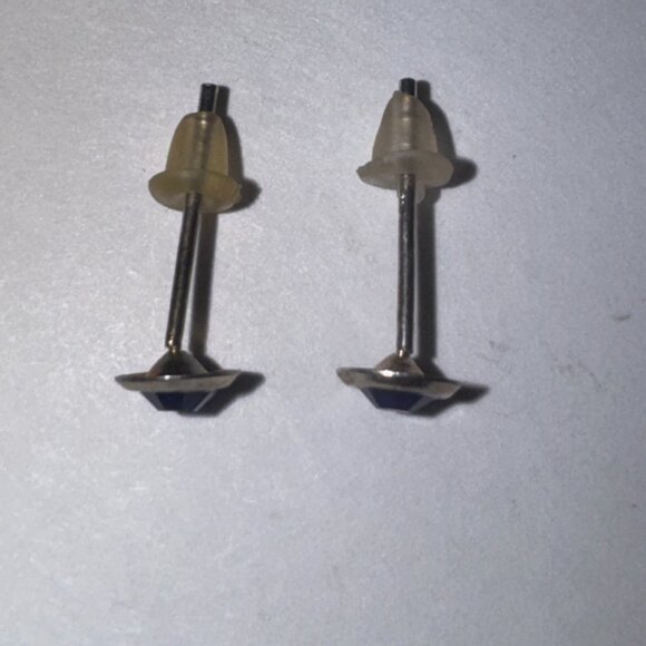 5 Mm Round Sapphire Blue Cz And Sterling Post Earrings - Picture 10 of 13